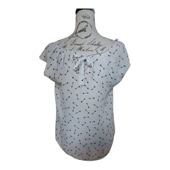 LC Lauren Conrad Ladies Size Small Black and White Arrow Print Blouse - Picture 3 of 7
